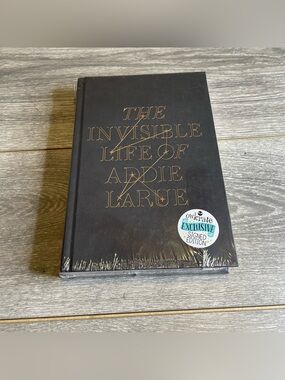 The Invisible Life of Addie LaRue VE Schwab OwlCrate Signed Edition Sealed HC